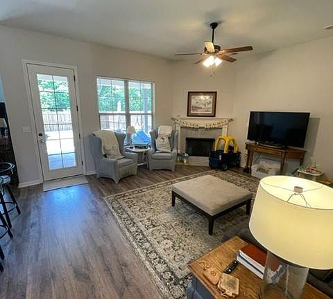 3rd image of 70 Dogwood Springs Dr