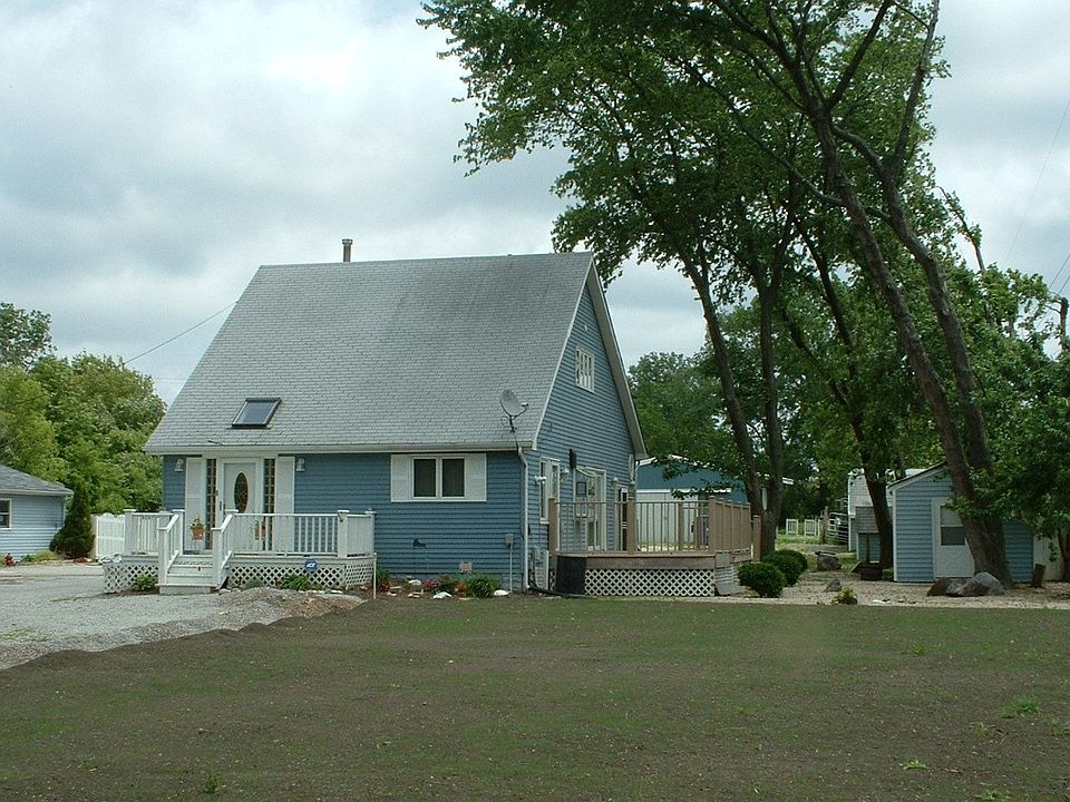 Updated 3 Bedroom 2 Bath home with a Basement!