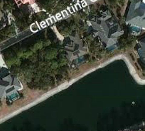 3rd image of 15 Clementina Ct
