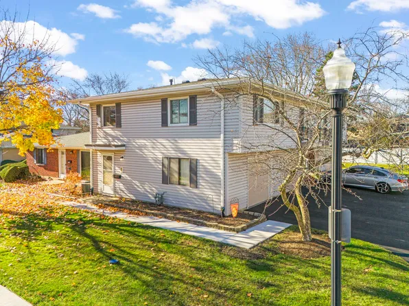 1125 Quanset Ct #1125, Schaumburg, IL 60194