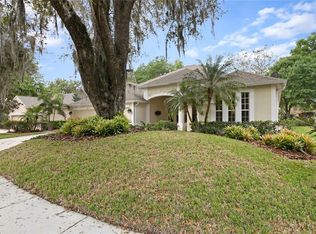 914 Hickory Fork Dr, Seffner, FL 33584