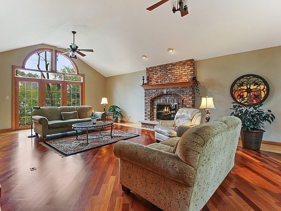 3rd image of 13240 Hidden Valley Dr