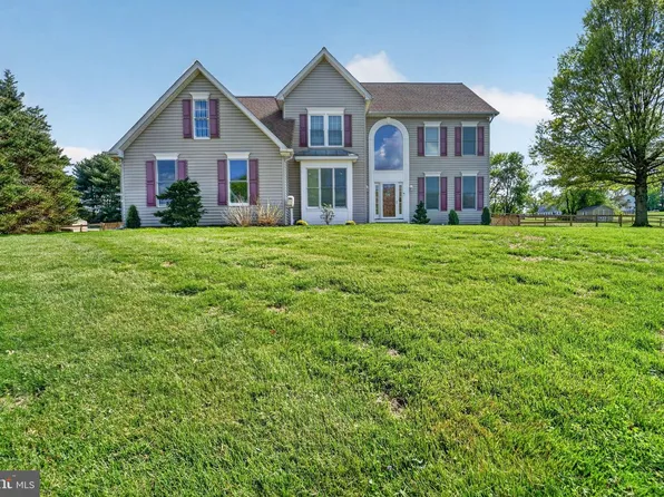 1691 Village Green Dr, Woodbine, MD 21797