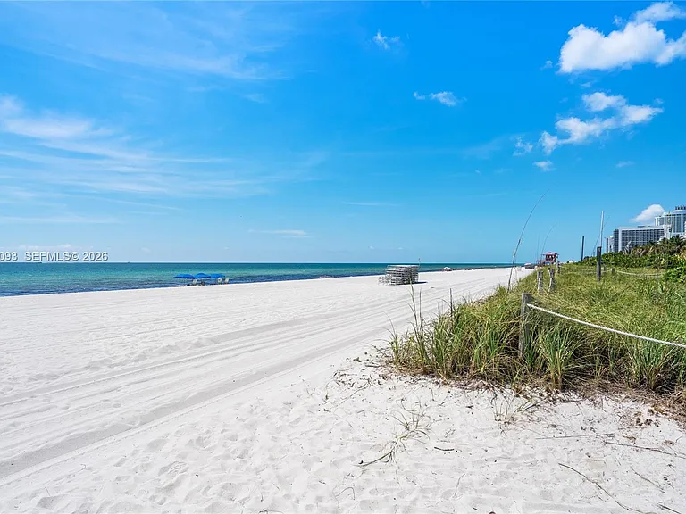 5055 Collins Ave #10H — Photo 45