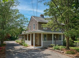 236 N Maple St, Northampton, MA 01062