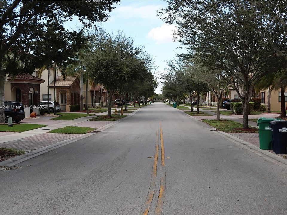 1st image of 1780 NW 15th St