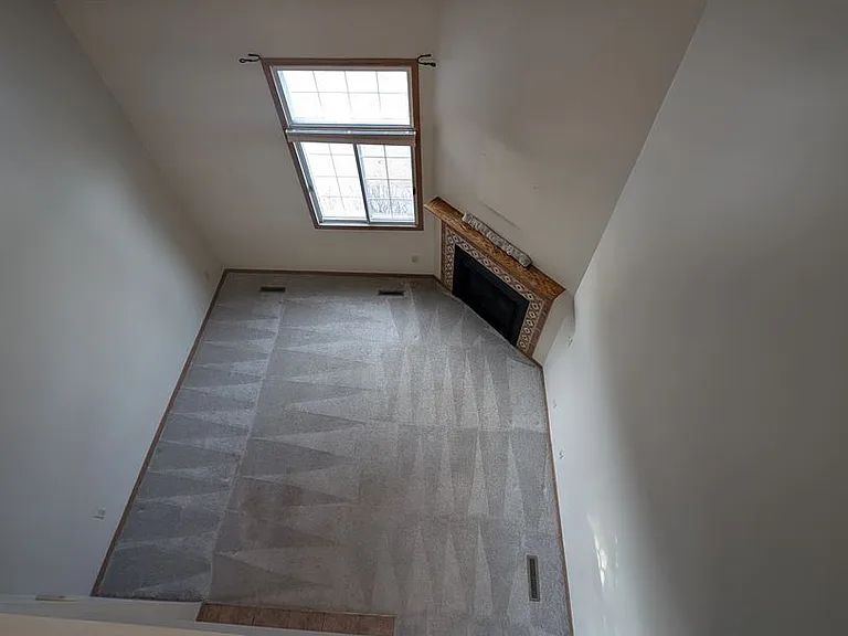2583 Bedford Ct — Photo 9
