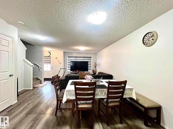 5th image of 3026 Checknita Way SW