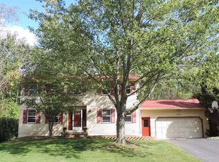 1933 Trinity Ln, Jackson, MI 49201