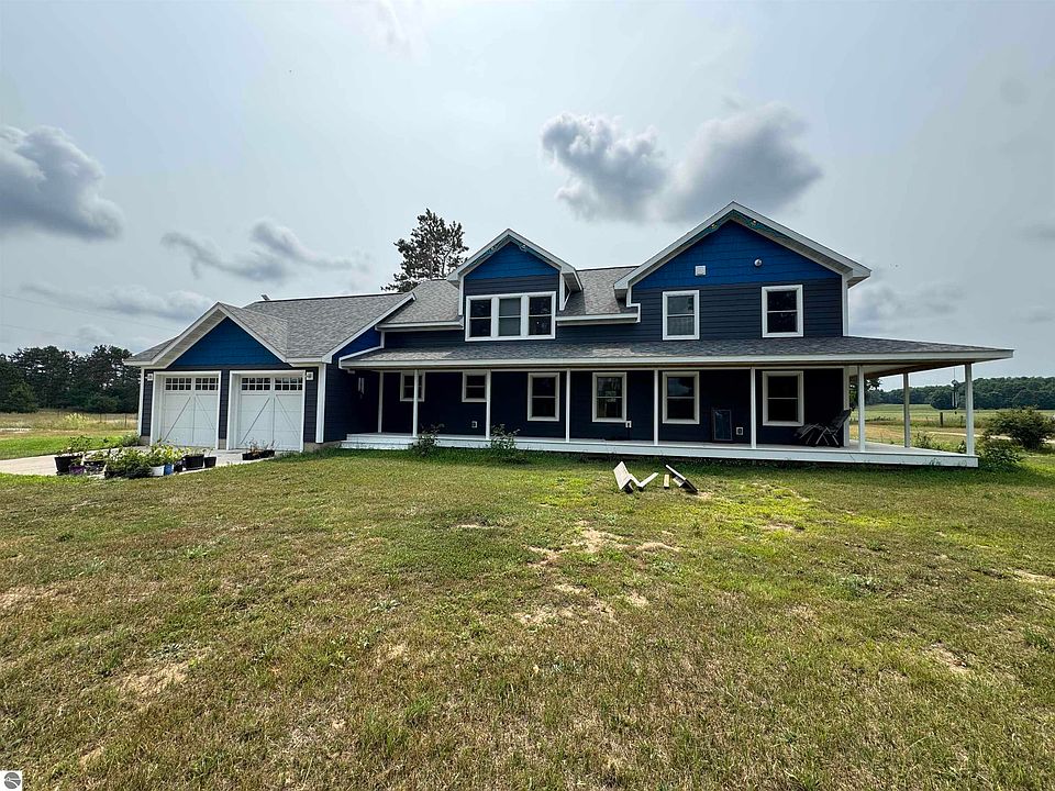 1st image of 22015 Benton Rd