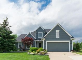 2300 Sun Valley Dr, Ann Arbor, MI 48108