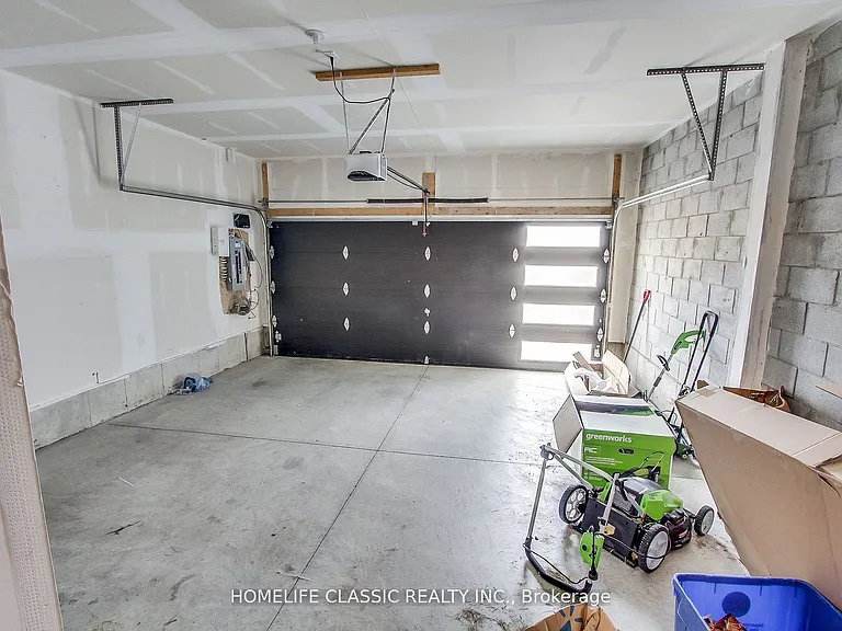 103 Greenwich Ave — Photo 26
