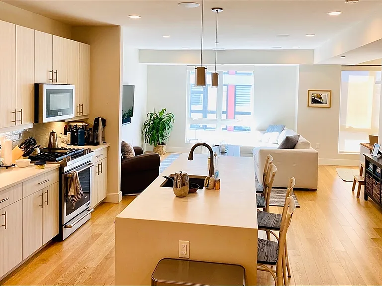 488 Dorchester Ave #3C — Photo 2