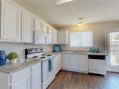 7232 Misty Dawn Dr, Forest Hill, TX, 76140