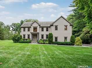 16 Overbrook Ln, Darien, CT 06820