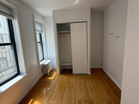 4th image of 1642 Lexington Ave APT 16