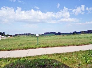14 Westview Rdg, Stoughton, WI 53589