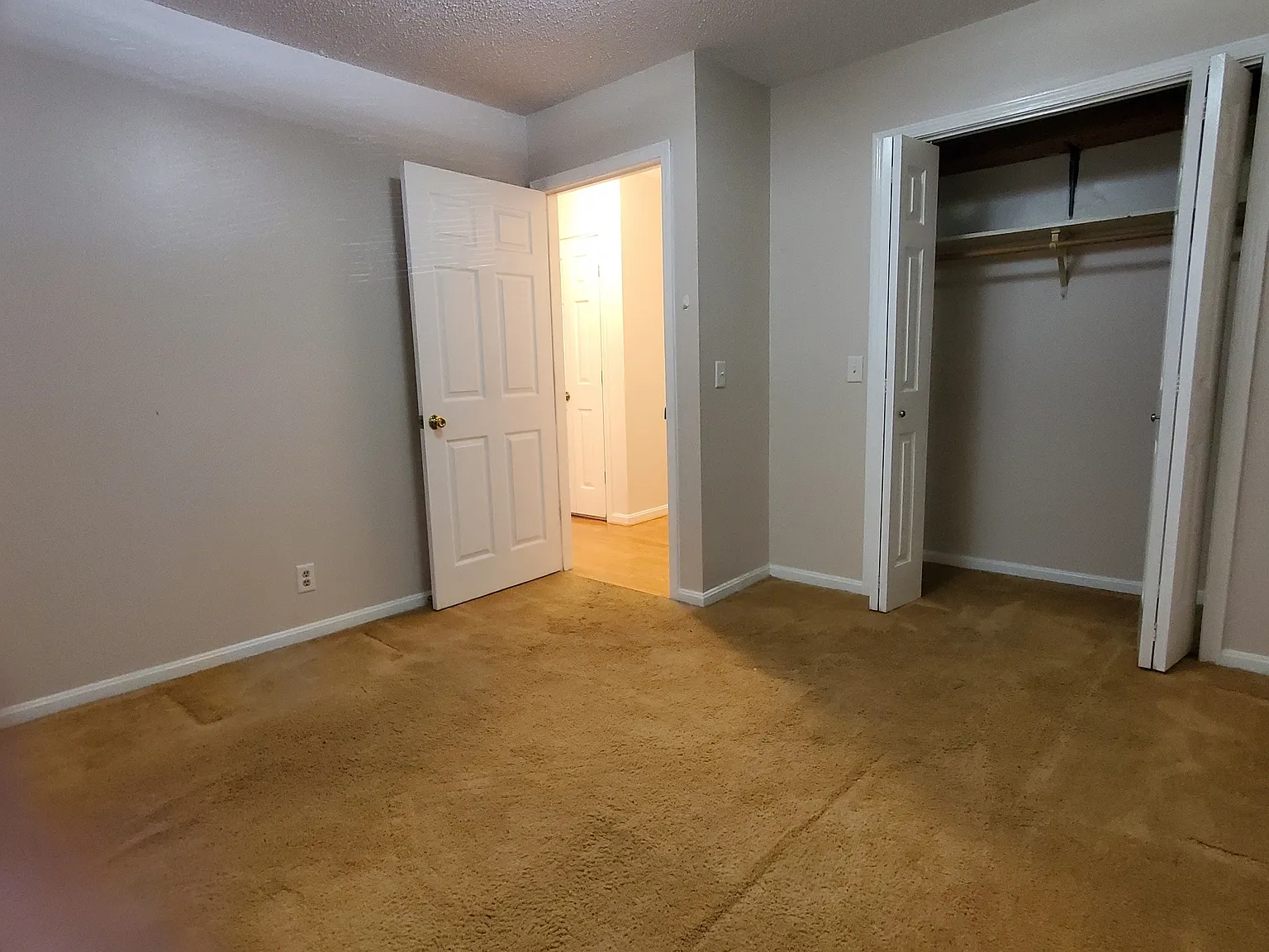 3 bed, 1576 sqft, $1,700 — Photo 3