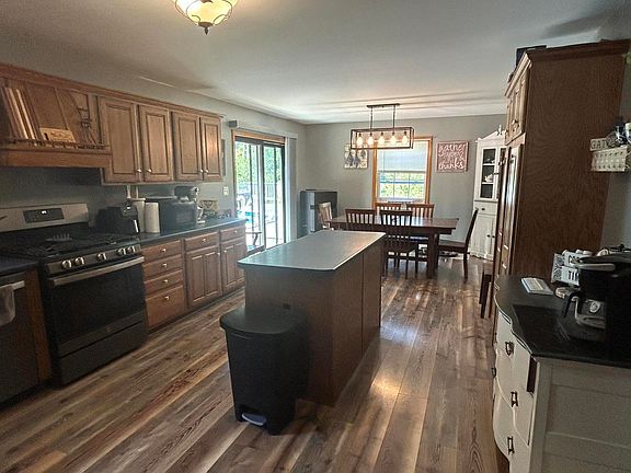 5th image of 95 Hubbard Road