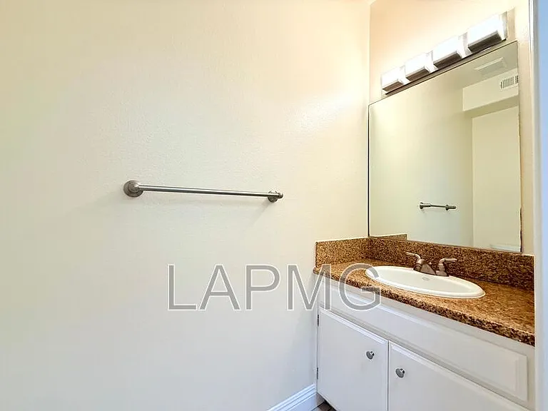 12217 Moorpark St #9 — Photo 12