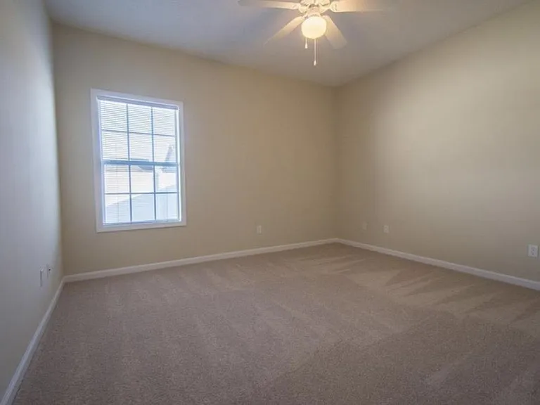 210 Wakefield Way — Photo 16