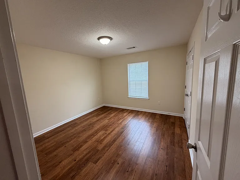 259 Canterberry Pl — Photo 6
