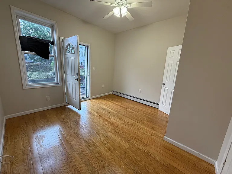 1823 Menahan St #1L — Photo 6