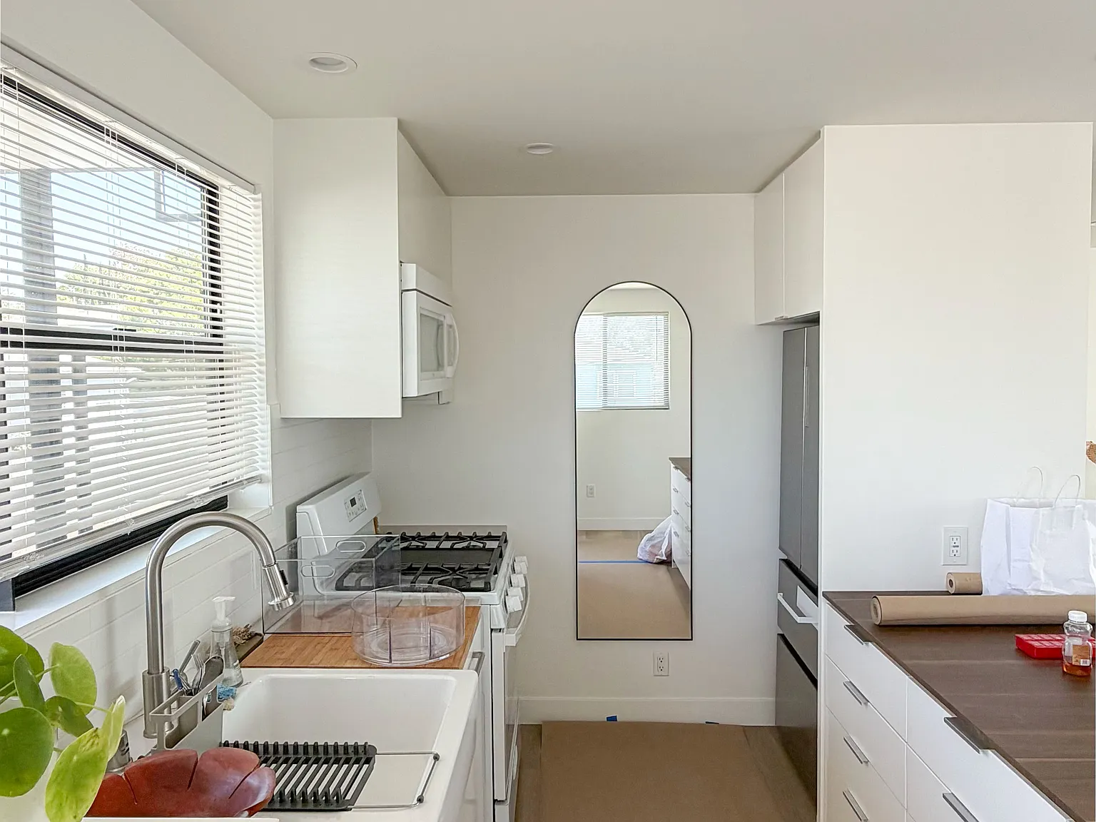 2 bed, $4,800 — Photo 2