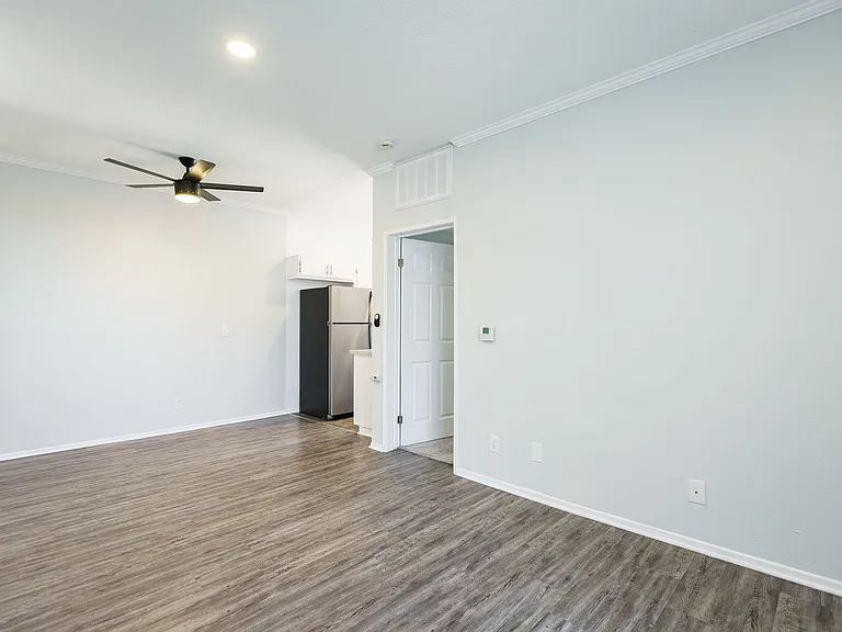 14900 Moorpark Street — Photo 49