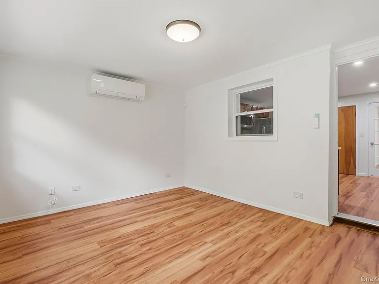 133 N Smith Rd #A — Photo 11