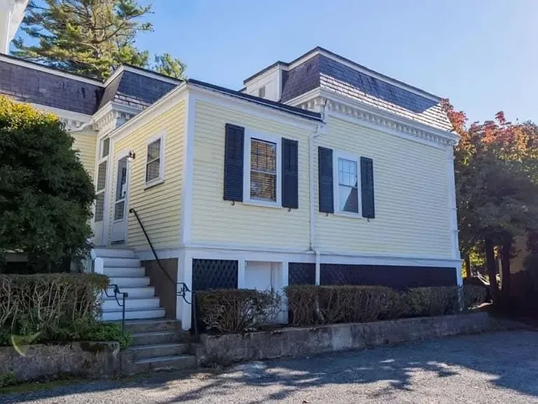 45 Ayrault St #5 — Photo 23