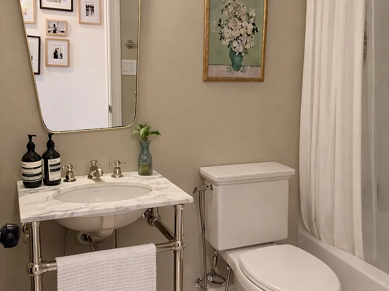 1832 Calvert St NW #2 — Photo 6