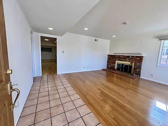 2nd image of 2038 W 181st St