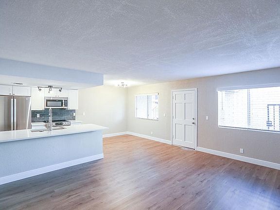 2nd image of 2228 E Campbell Ave APT 127