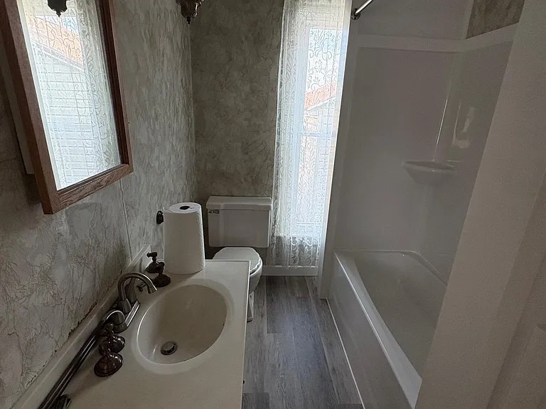50 E North St #2 — Photo 4