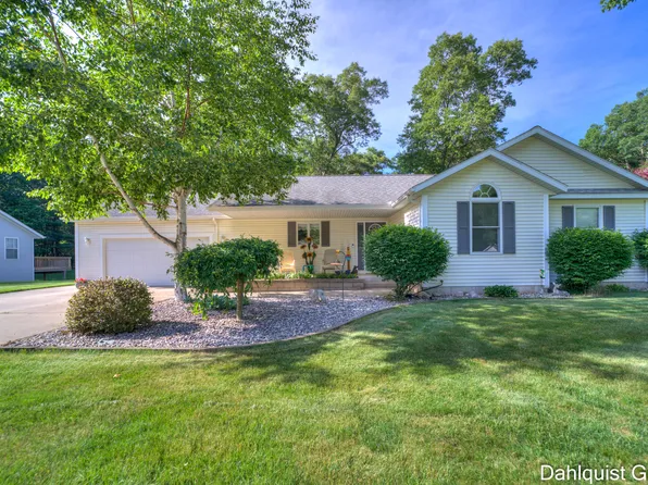 1460 Destiny Dr, Muskegon, MI 49445