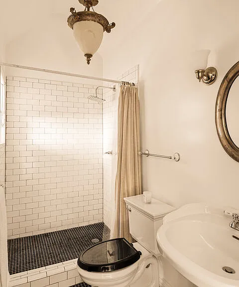 2272 India St — Photo 12