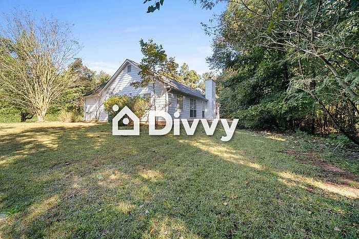 2nd image of 148 Lakepointe Ct