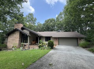 126 Rolling Green Dr, Crossville, TN 38558
