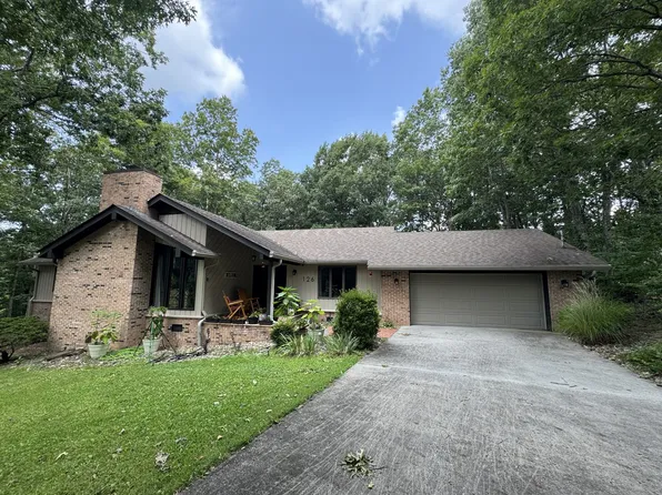 126 Rolling Green Dr, Crossville, TN 38558