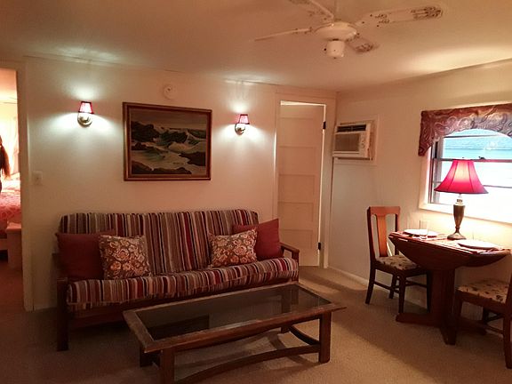 4th image of 512 Walnut Ave #2