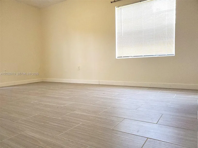 250 NW 107th Ave #106 — Photo 12