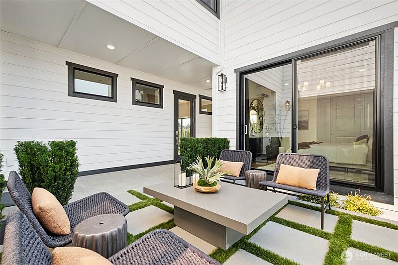 2nd image of 13736 SE 85th Street #32