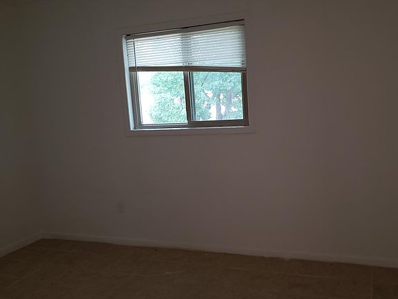 3rd image of 1012 W Cleveland St APT 10