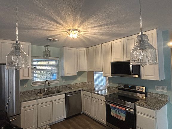5th image of 4217 Grove Ct
