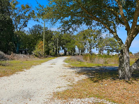 2nd image of 200 NIX BOAT YARD Road