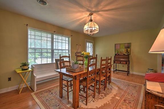 5th image of 101 Valley View Dr