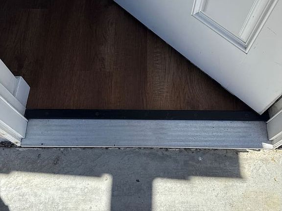 3rd image of 4349 Oxford St #Id1496400p