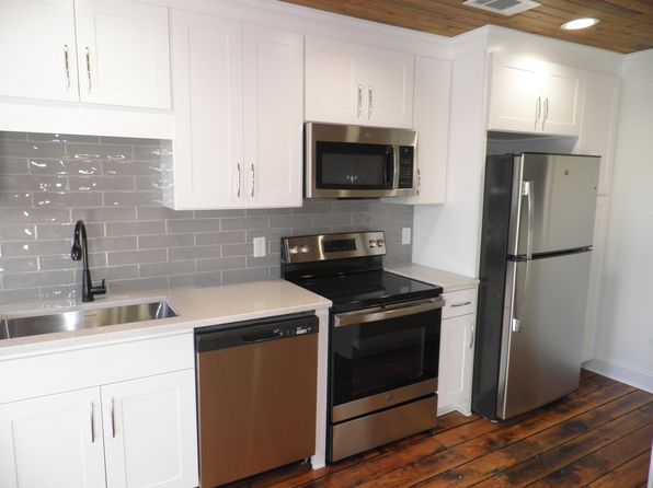 104 N Raiford St SUITE 203, Selma, NC 27576