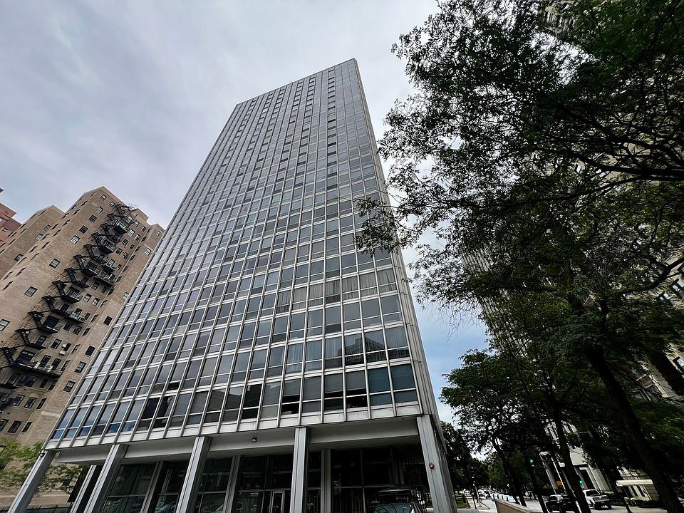 1st image of 2400 N Lakeview Ave APT 1007